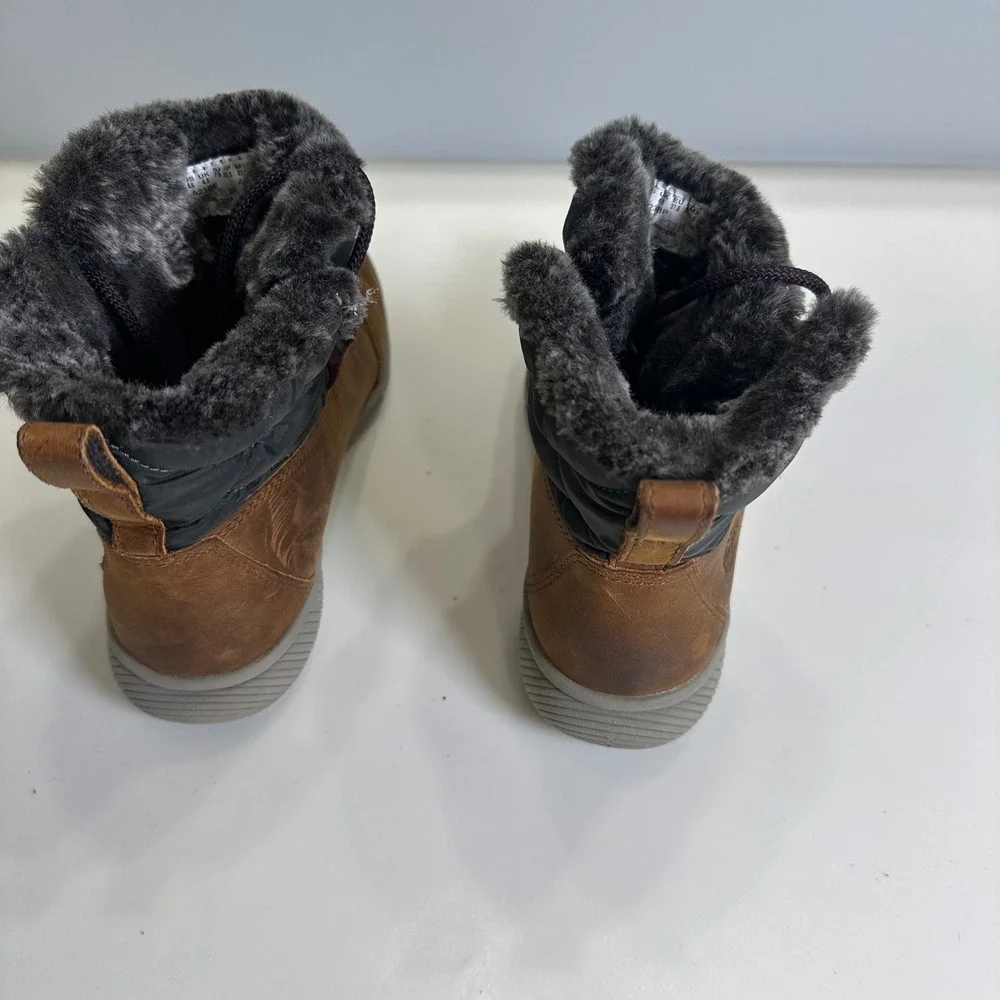 Timberland Courmayeur Valley Waterproof Boots Brown Leather Faux Fur A23BP 6.5